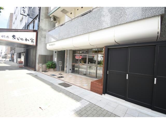 丸の内駅 徒歩4分 4階の物件外観写真