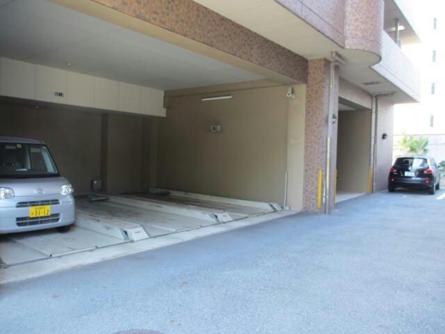 丸の内駅 徒歩2分 2階の物件外観写真