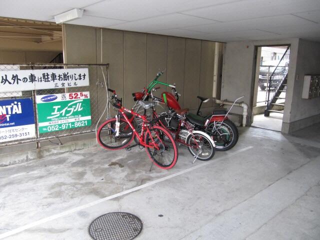 新栄町駅 徒歩6分 2階の物件外観写真