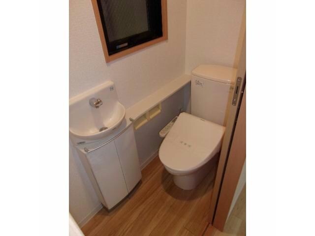 丸の内駅 徒歩2分 7階の物件内観写真