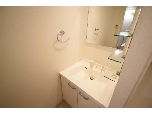 栄駅 徒歩5分 8階の物件内観写真