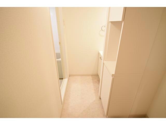 栄駅 徒歩5分 8階の物件内観写真