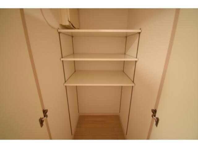 栄駅 徒歩5分 8階の物件内観写真