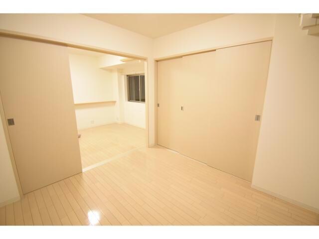 栄駅 徒歩5分 8階の物件内観写真