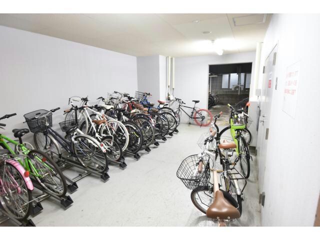 栄駅 徒歩5分 3階の物件外観写真