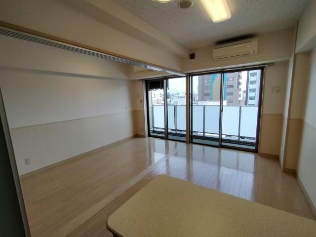 矢場町駅 徒歩5分 8階の物件内観写真