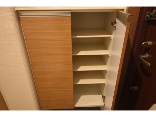 新栄町駅 徒歩5分 3階の物件内観写真