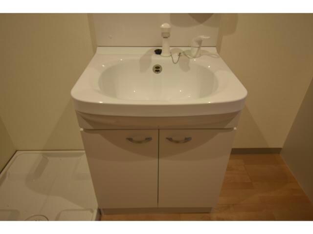 新栄町駅 徒歩5分 3階の物件内観写真