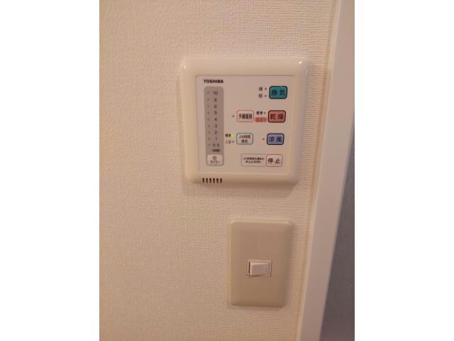 矢場町駅 徒歩4分 10階の物件内観写真