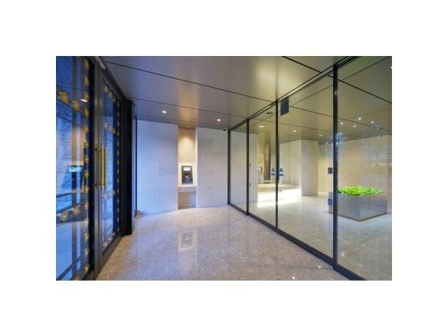 丸の内駅 徒歩1分 2階の物件外観写真