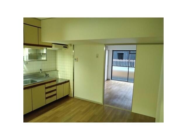 栄駅 徒歩5分 4階の物件内観写真