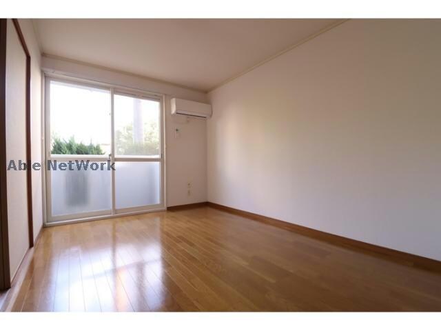 ファーストヴューラ六番館の物件内観写真