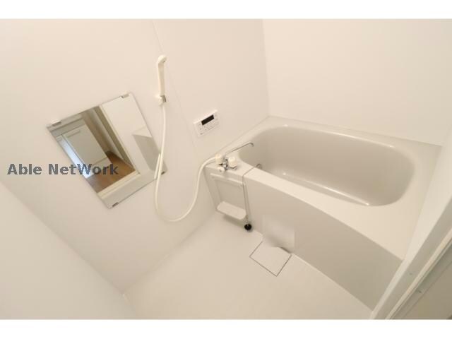 ファーストヴューラ六番館の物件内観写真