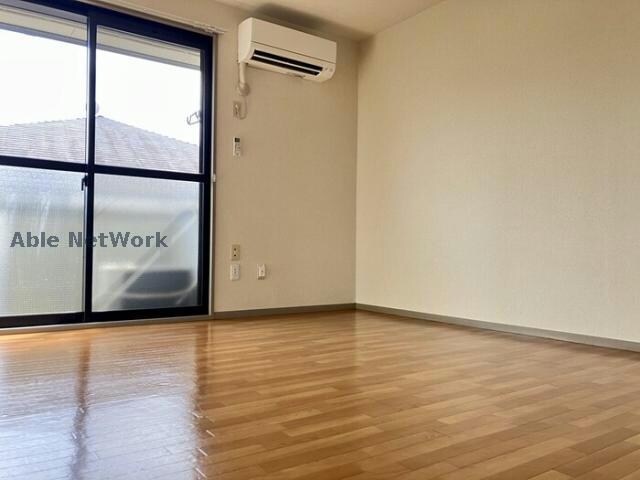 ロイヤルスクエアAの物件内観写真