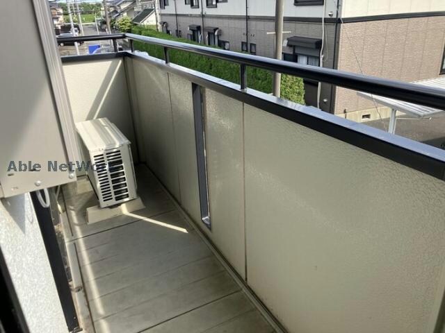 ロイヤルスクエアAの物件内観写真