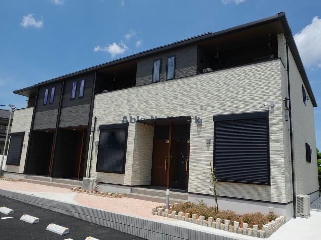 メゾンドゥイエットの物件外観写真