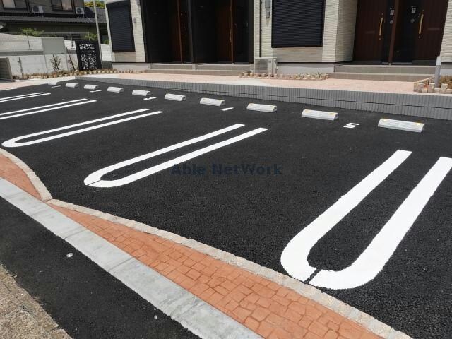 メゾンドゥイエットの物件外観写真