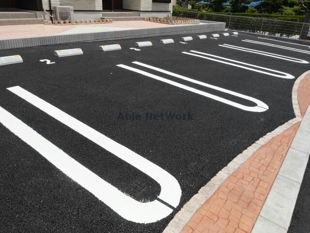 メゾンドゥイエットの物件外観写真