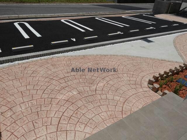 メゾンドゥイエットの物件外観写真