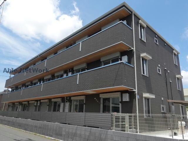 シャイングレイスの物件外観写真