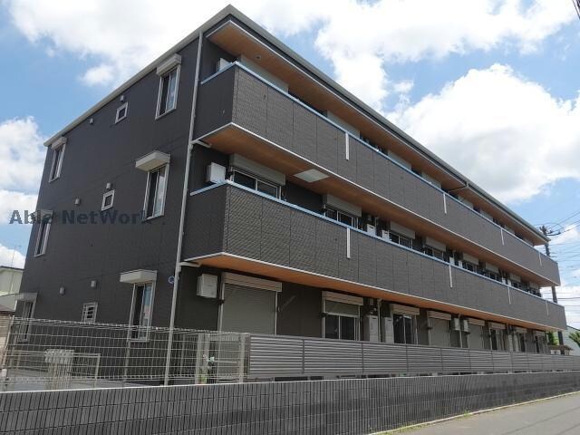 シャイングレイスの物件外観写真