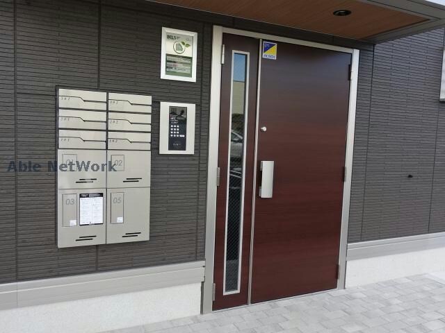 シャイングレイスの物件外観写真