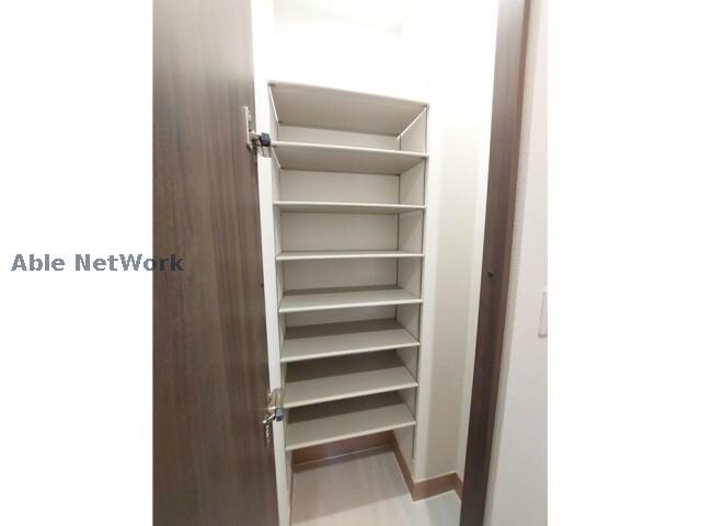 シャイングレイスの物件内観写真