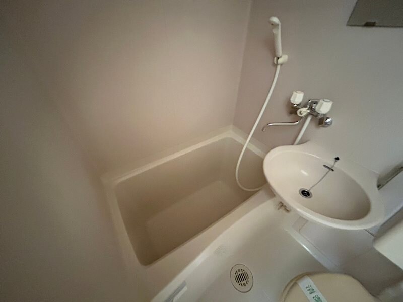 アイランドハイツの物件内観写真