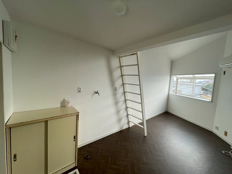 ホワイトハウス日野の物件内観写真