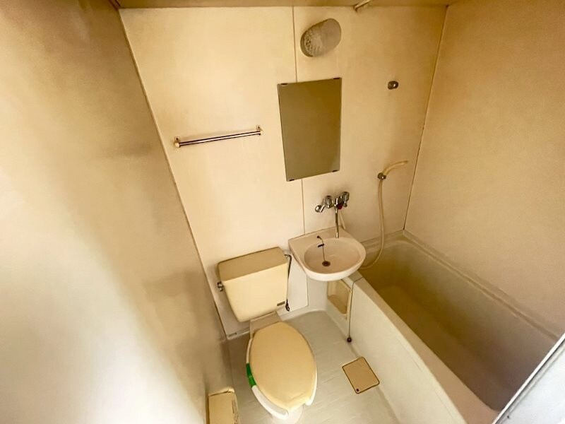 ホワイトハウス日野の物件内観写真