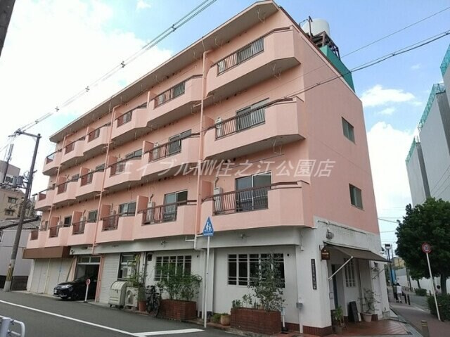 双輪建物第八コーポの物件外観写真