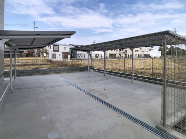 ラクーン守山の物件外観写真