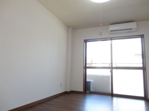 シャトーレ司の物件内観写真