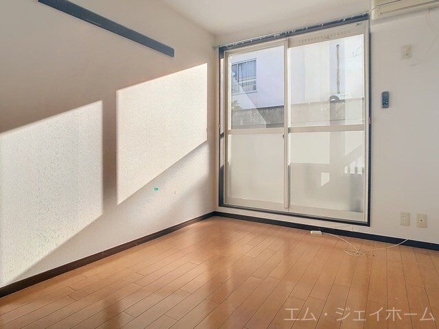 サラナフラットの物件内観写真