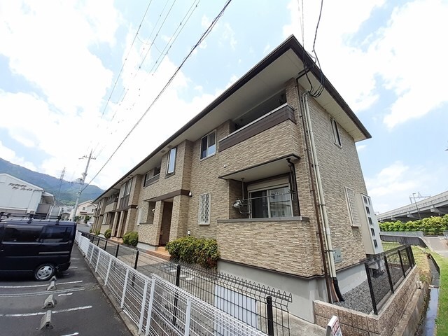 ラフィーネ坂本の物件外観写真