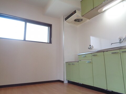 中村マンションの物件内観写真