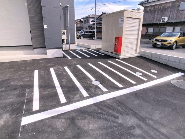 カリーナの物件外観写真