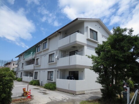 カサロッサの物件外観写真