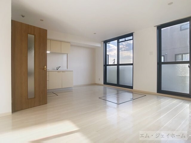 エルミナコート八日市の物件内観写真