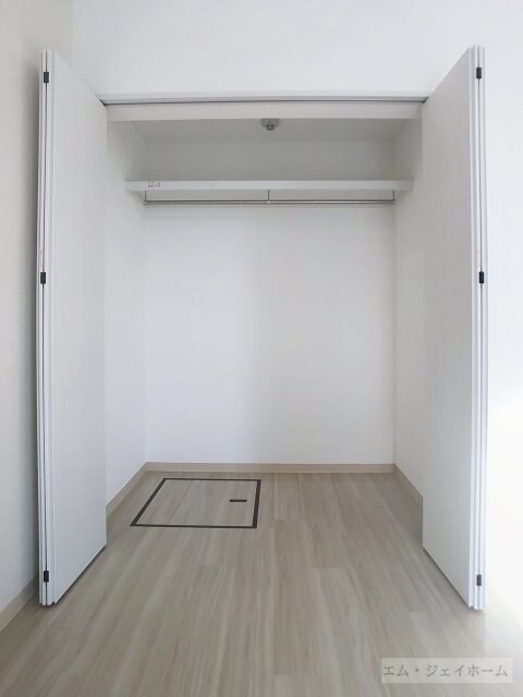 エルミナコート八日市の物件内観写真