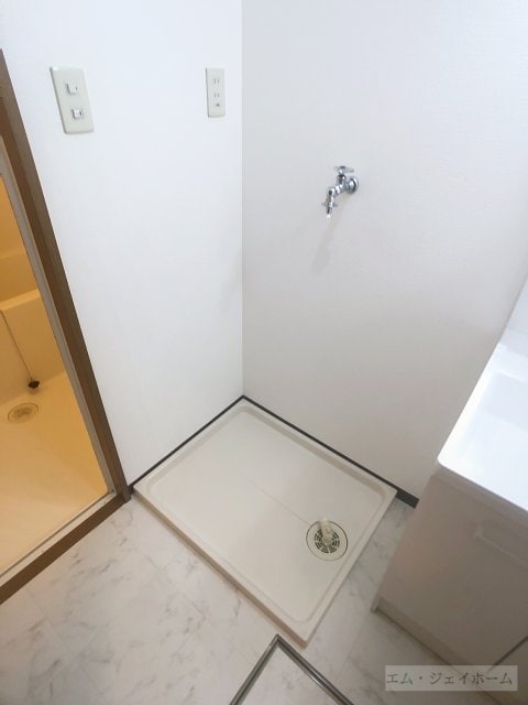 エルミナコート八日市の物件内観写真