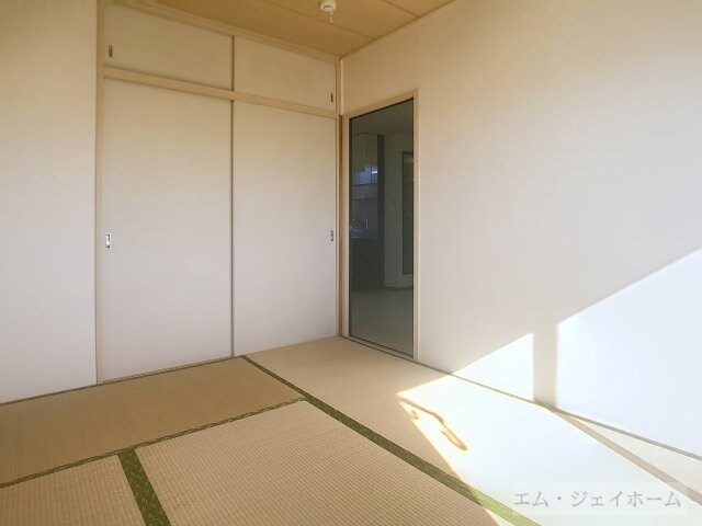 ユヌベルメゾンⅡの物件内観写真