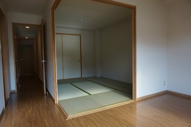 グランドゥールの物件内観写真