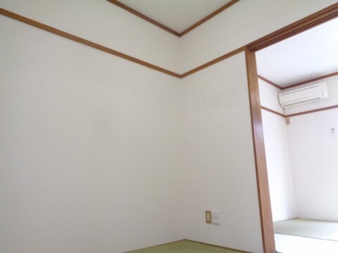 ハイネスグリーン貴生川の物件内観写真