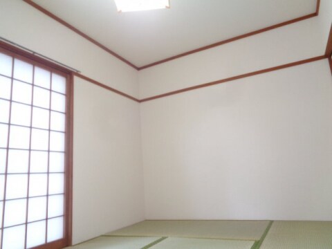 ハイネスグリーン貴生川の物件内観写真