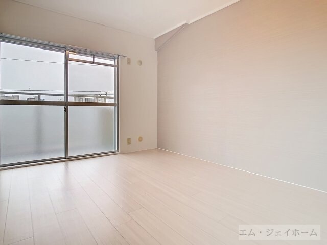 フラワー１番館の物件内観写真