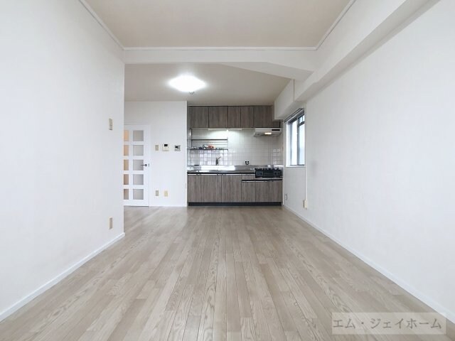 フラワー１番館の物件内観写真