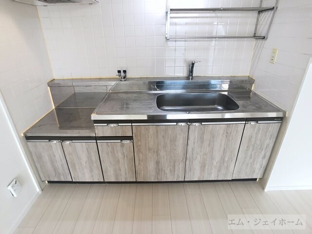 フラワー１番館の物件内観写真