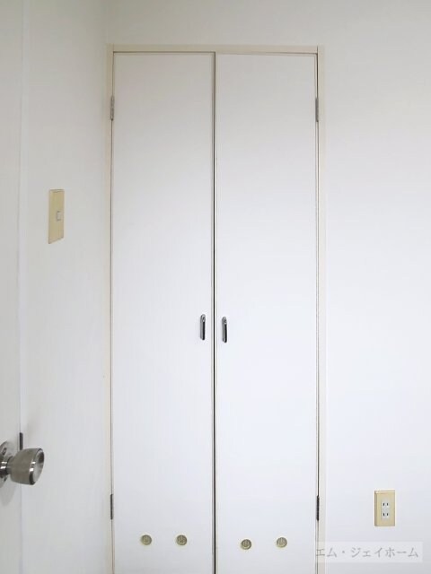 フラワー１番館の物件内観写真