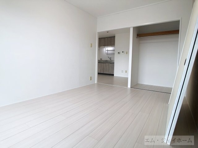 フラワー１番館の物件内観写真